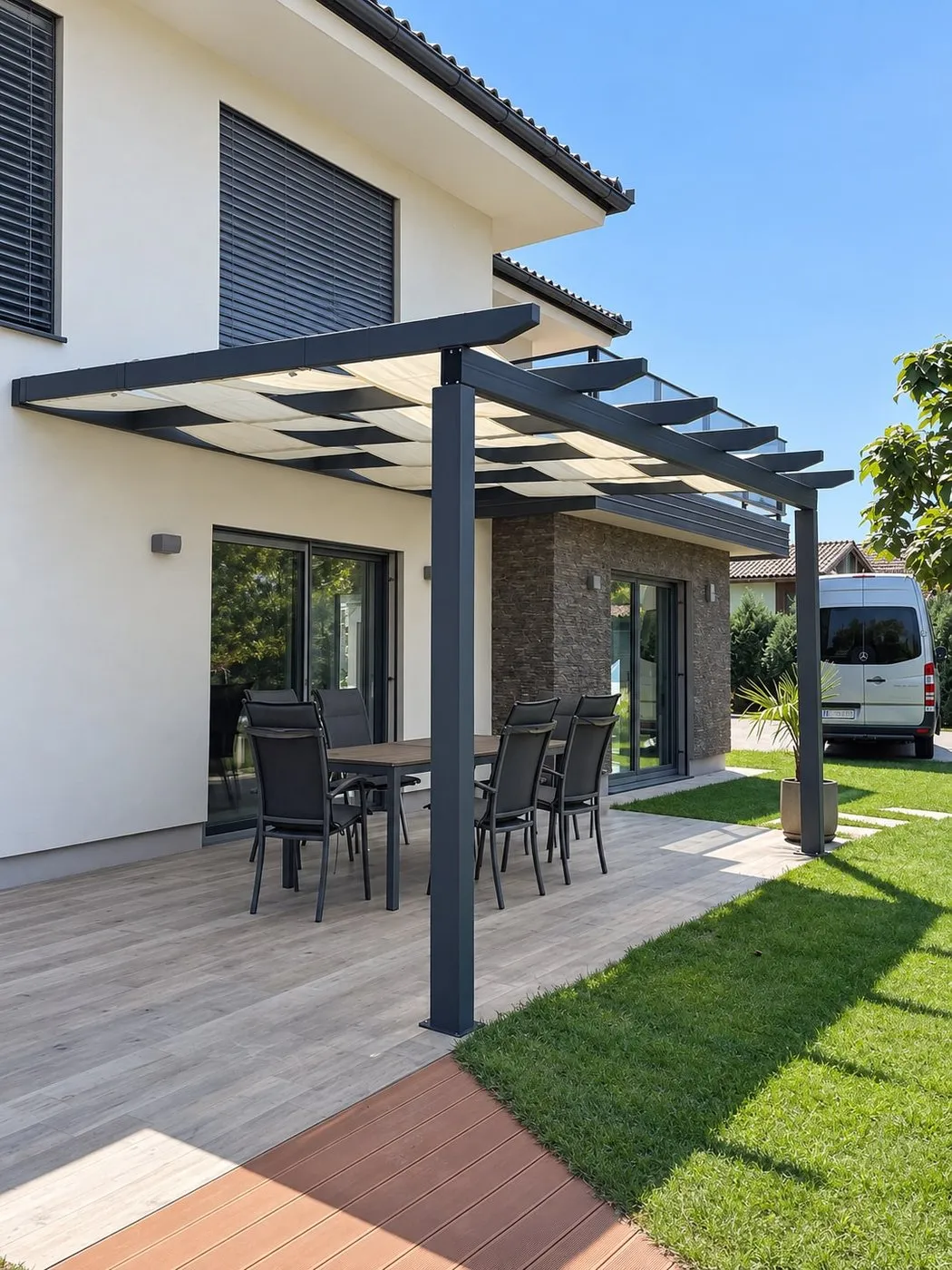 Pergola s senčili